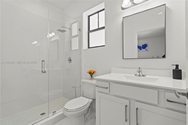 Building Photo - 14841 SW 39th Terrace