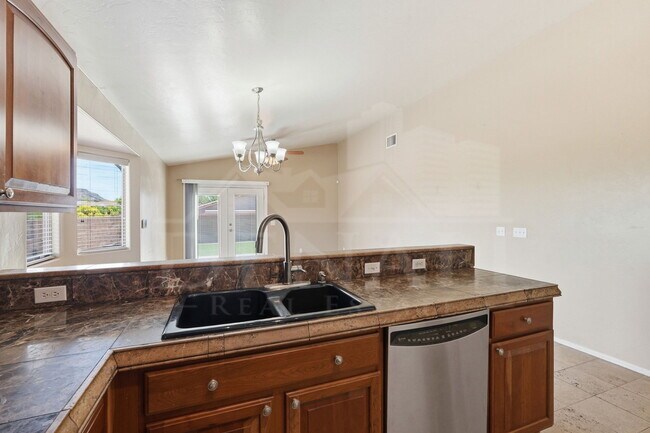 Building Photo - 2339 W Dillon Rd