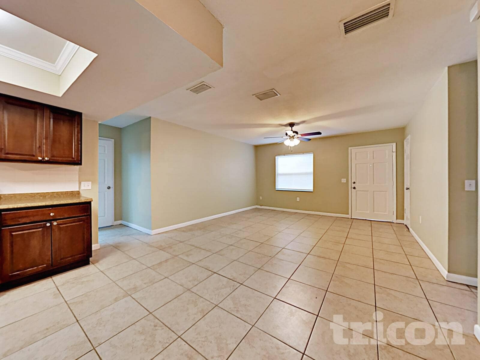 Building Photo - 1218 Windsor Cir