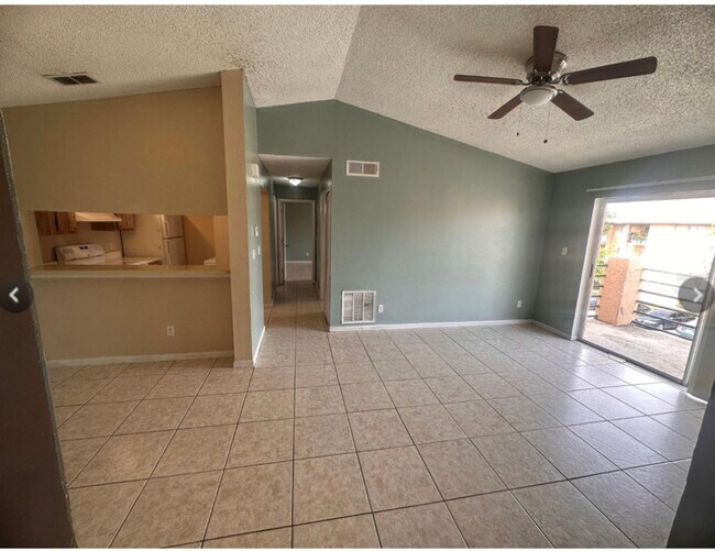 Building Photo - 5213 Via Hacienda Cir