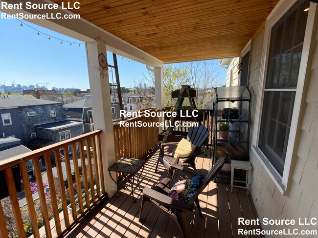 Building Photo - 14 Flint St