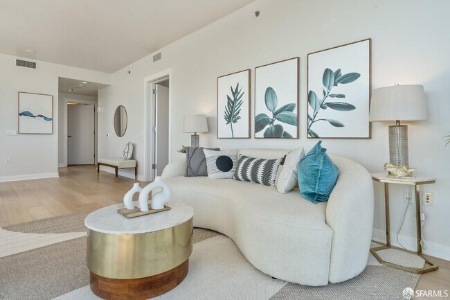 Building Photo - 501 Beale St