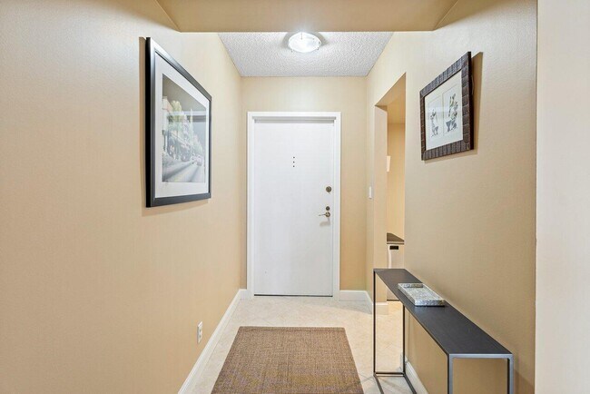 Building Photo - 4740 S Ocean Blvd