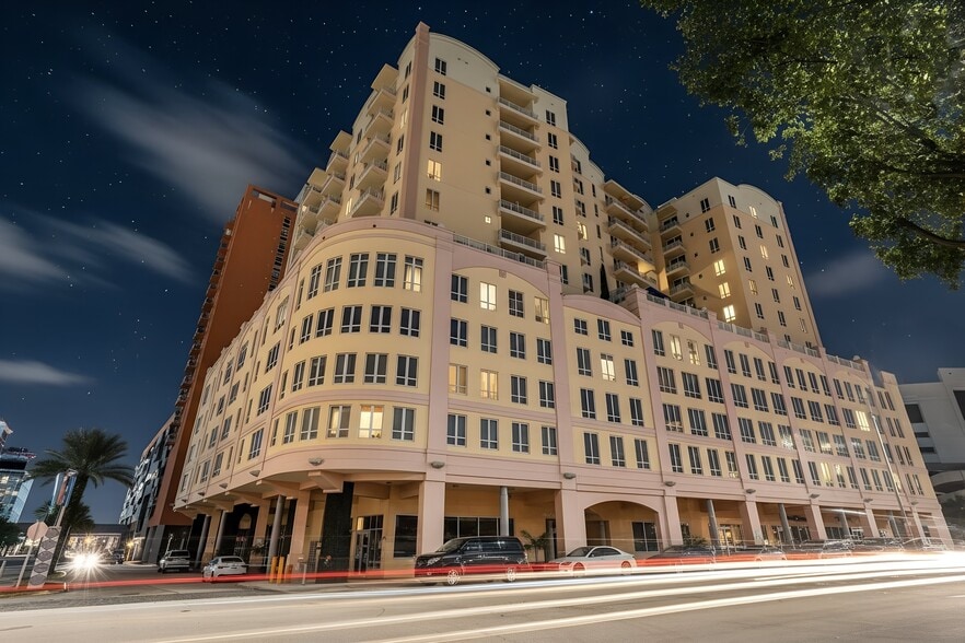 Building Photo - Green House at Dadeland