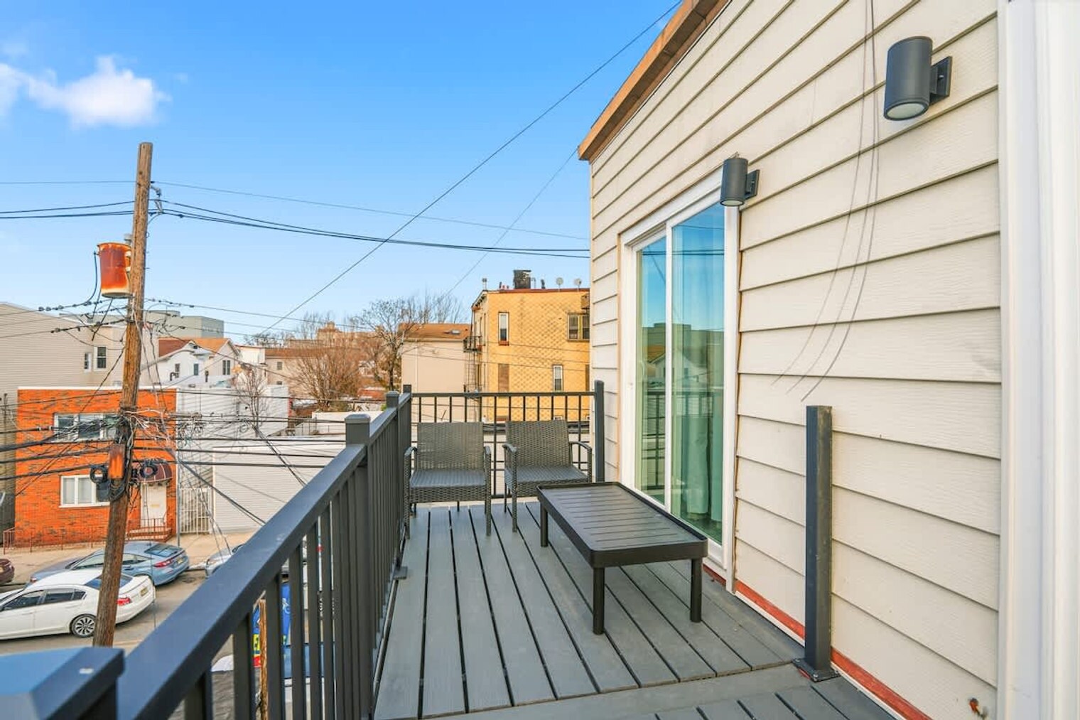 Building Photo - 225 Hancock Ave