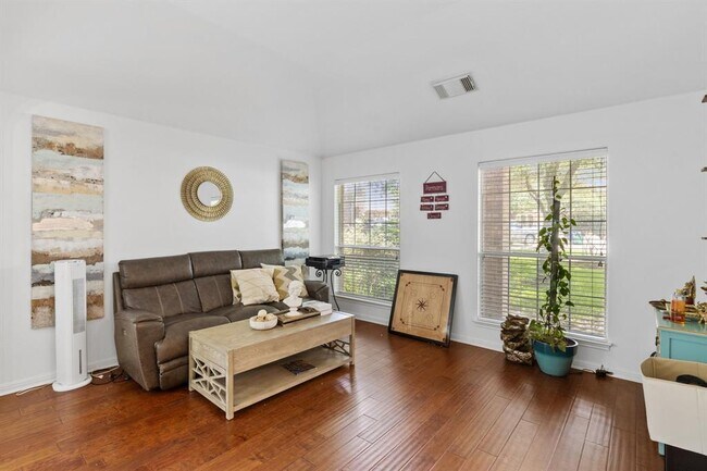 Building Photo - 309 Steer Acres Ct