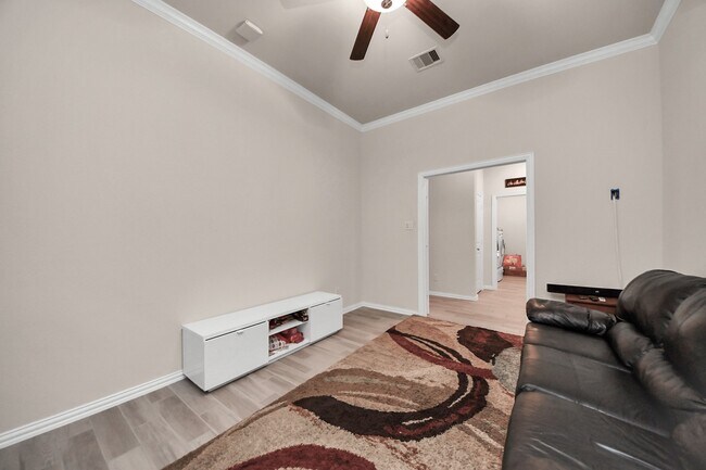 Building Photo - 28634 Monarch Cliffs Dr