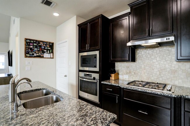 Building Photo - 4710 Camlann Ct