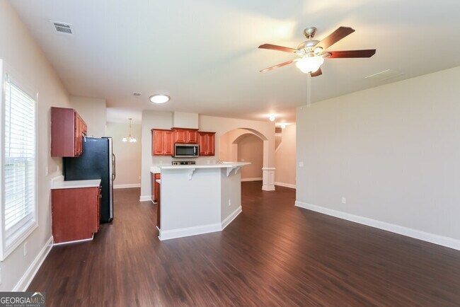 Building Photo - 5941 Apple Grove Rd NE