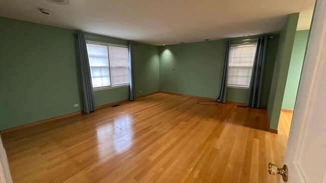 Building Photo - 3537 Winnetka Rd