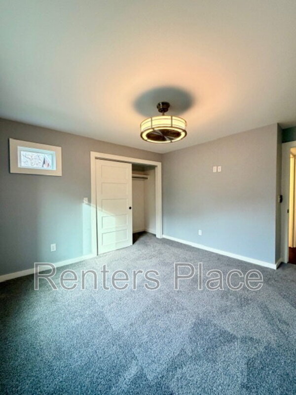 Building Photo - 807 S Trenton Ave