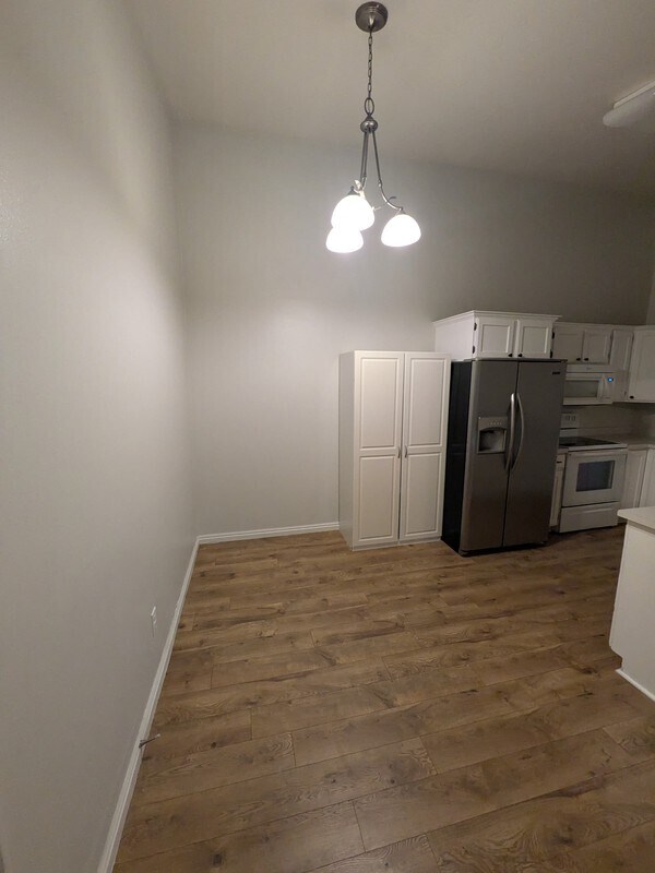 Building Photo - 1255 W 1520 N