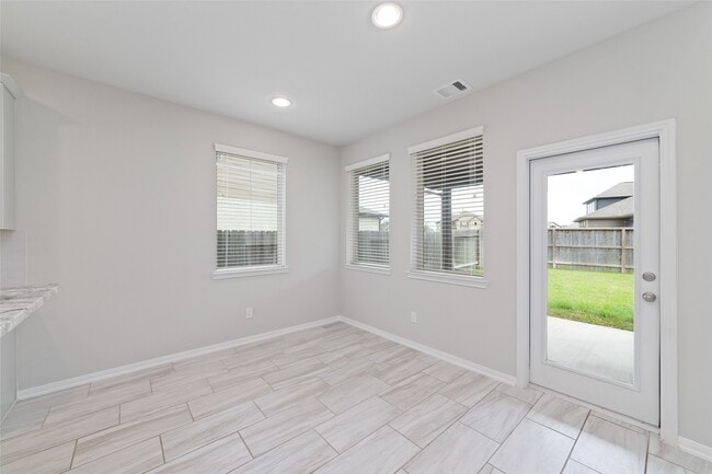 Building Photo - 18511 Grand Spanish Oak Ct