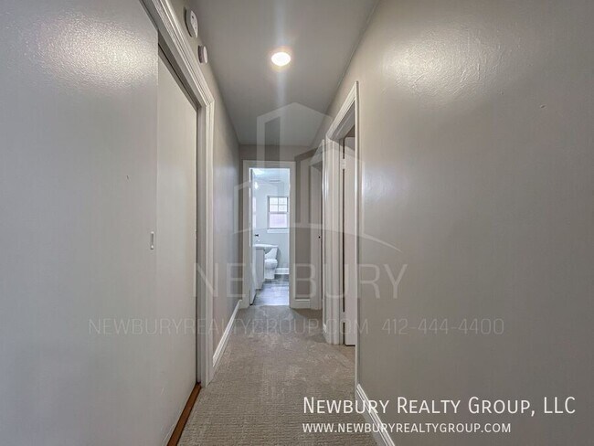 Building Photo - 319 San Juan Dr