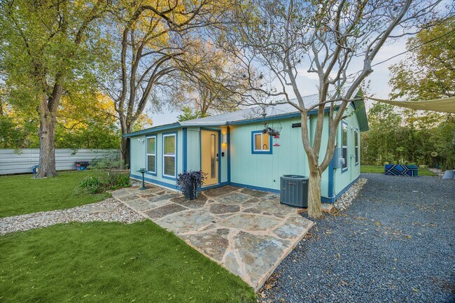 Building Photo - 4901 Prock Ln