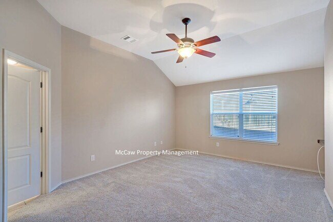 Building Photo - 9032 Heartwood Dr