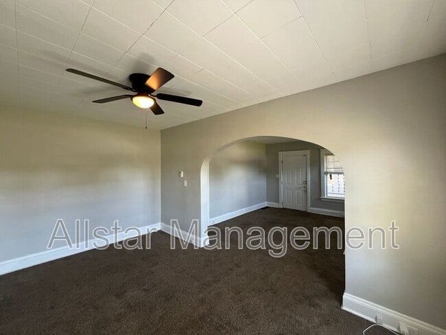 Building Photo - 13815 Idarose Ave