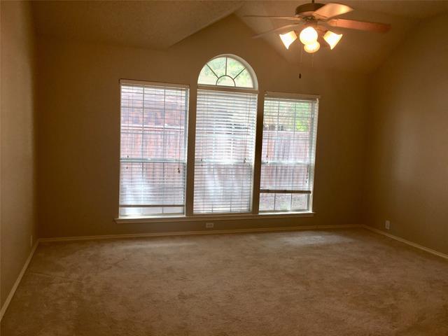 Building Photo - 10909 Reisling Dr