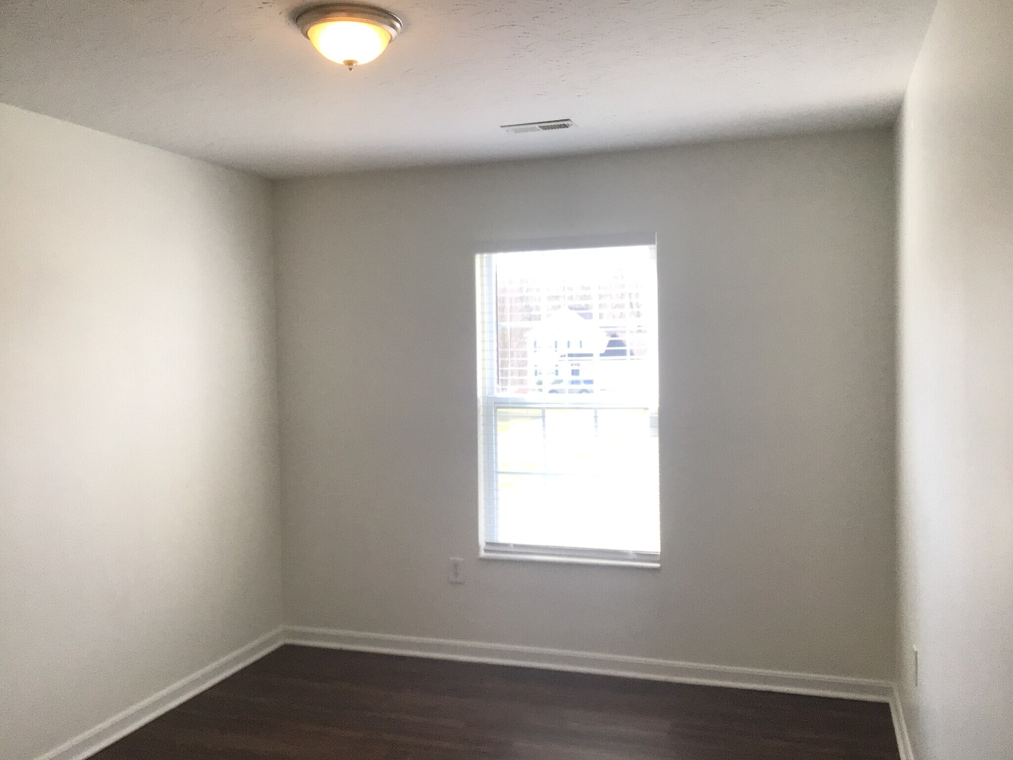 Building Photo - 2070 Whispering Wind Ln