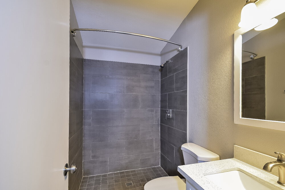 Building Photo - 5159 Mineral Lake Dr