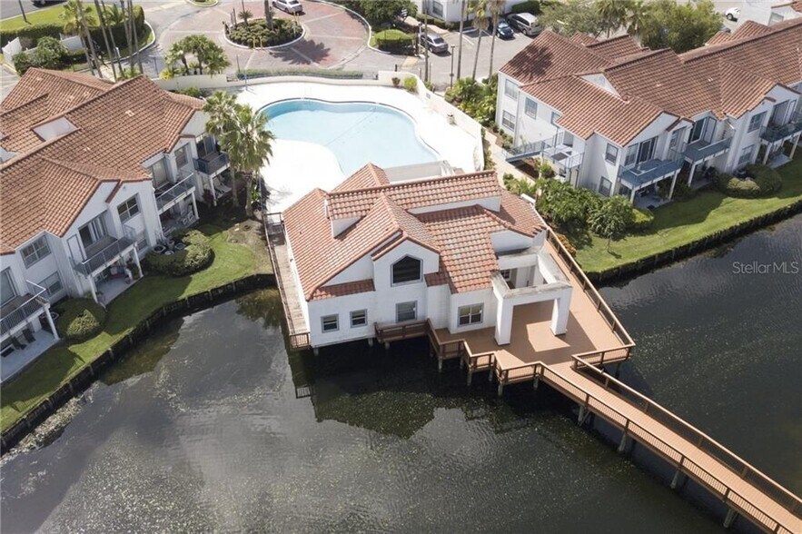 Building Photo - 2556 Woodgate Blvd