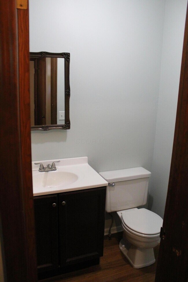 Building Photo - 1800 Quarry Ridge Dr