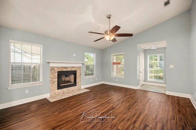 Building Photo - 3510 Silvertree Ln