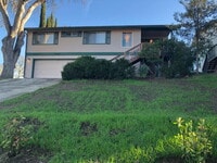 Building Photo - AVAILABLE AUGUST- Recently Updated Home on Lake Nacimiento - 3 Bed / 2 Bath