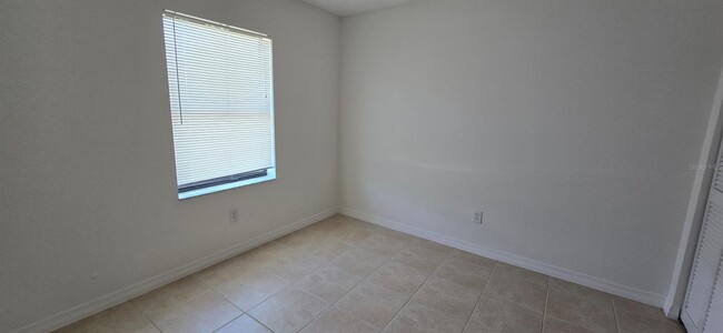 Building Photo - 4755 SW 151st Pl