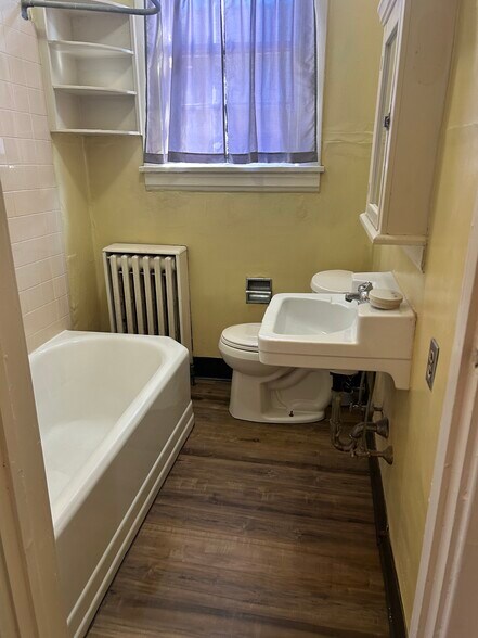 Building Photo - 33 W Fayette St