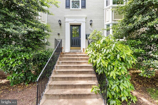 Building Photo - 820 S Arlington Mill Dr