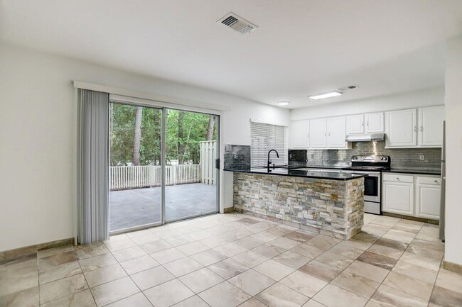 Building Photo - 2445 West Settler\'s Way, Spring, TX 77380...