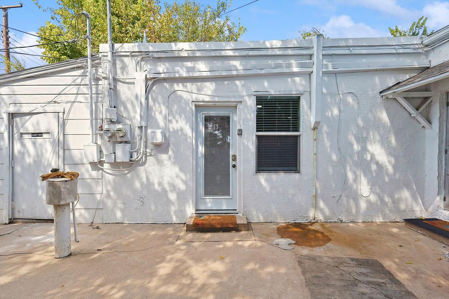 Building Photo - 329 Blandin St