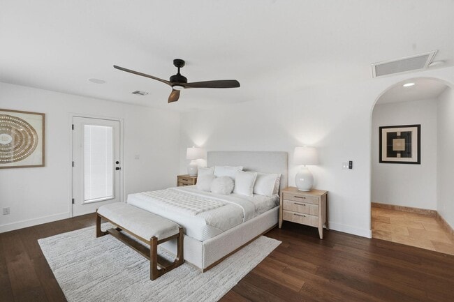 Building Photo - 6302 E Cochise Rd