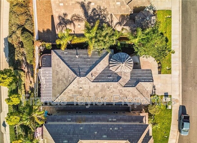 Building Photo - 33422 Scarborough Ln