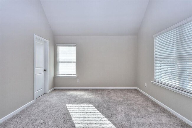 Building Photo - 4314 Woodsley Pl