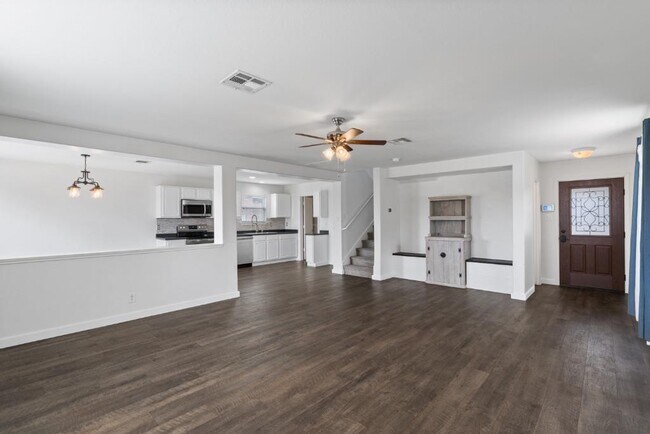 Building Photo - 410 Tower Dr