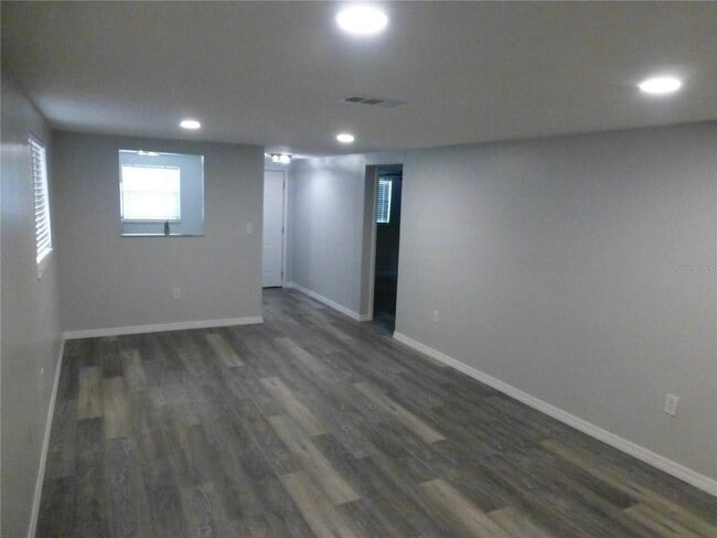 Building Photo - 5420 Reef Dr