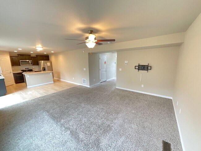 Building Photo - 4 Bedroom Home Available Near Galley Rd & Babcock Rd!