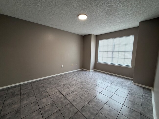Building Photo - 416 Marigny Cir