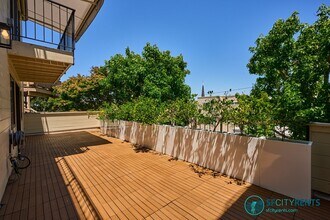 Building Photo - Noe Valley/Dolores Heights: Luxury Condo w/ Expansive Private Deck & 2 Car Parking