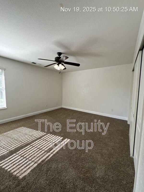 Building Photo - 4909 W Leighson Ave