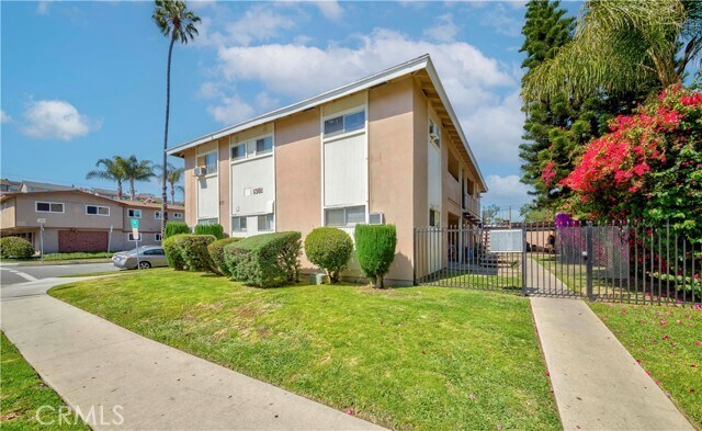 Building Photo - 1381 Burwood St