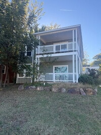 Building Photo - Townhome in Gatewood