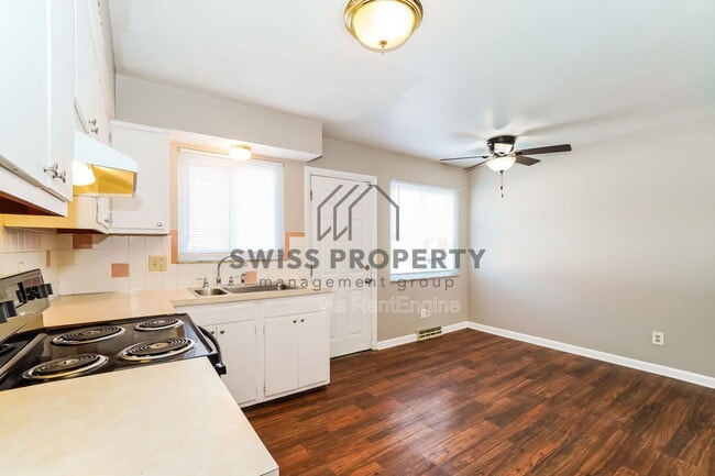 Building Photo - 5822 N Meadows Blvd