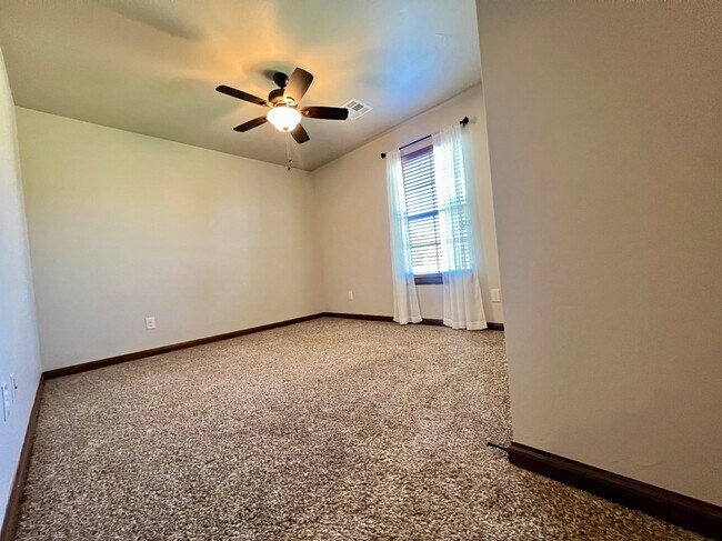Building Photo - 11748 SW 25th Terrace