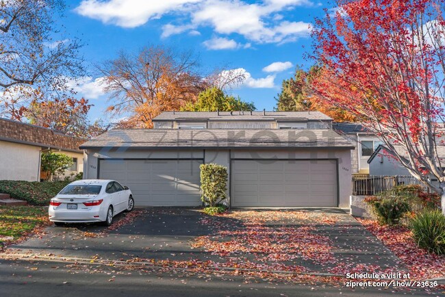 Building Photo - 1804 Holland Dr