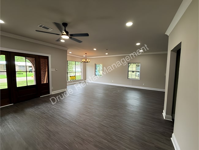 Building Photo - Remodel and Charming Home