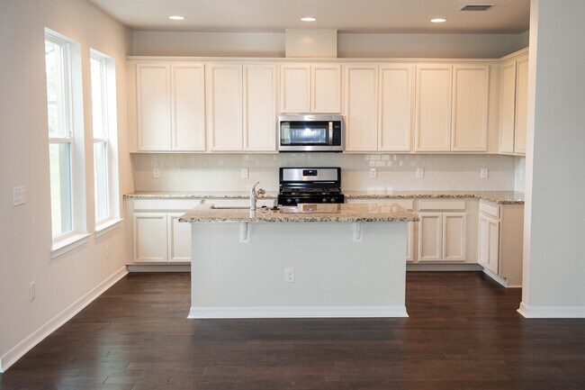 Building Photo - 17361 Bal Harbour Dr