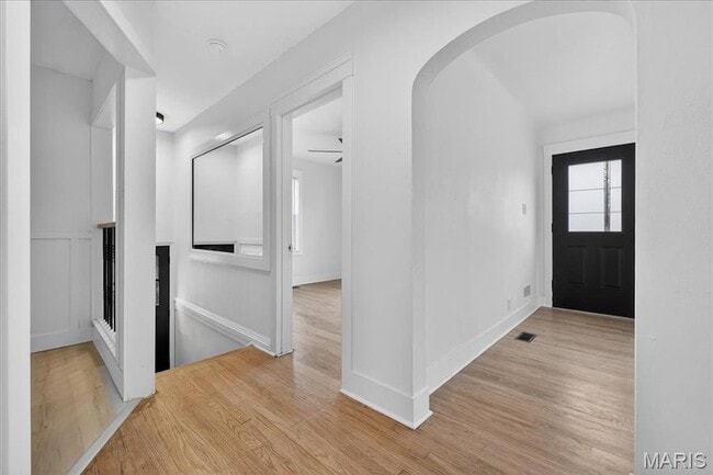 Building Photo - 3815 Bayless Ave